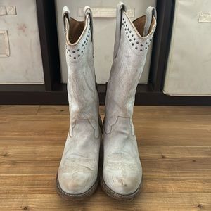 Freebird by Steven Zion boots, comes with dust bags